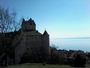 Die Meersburger Burg und der Bodensee
